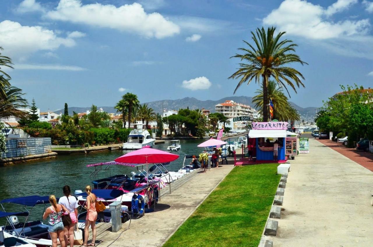 Holidays P14 Sea View Empuriabrava Exteriör bild