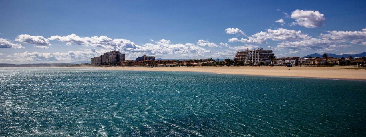 Holidays P14 Sea View Empuriabrava Exteriör bild